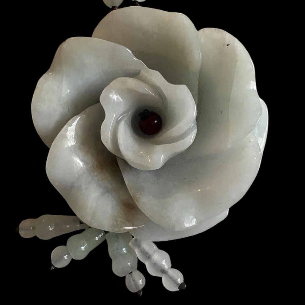 Exquisite Hand-Carved Jadeite Flower Necklace & Choker Set - Picture 2 of 10